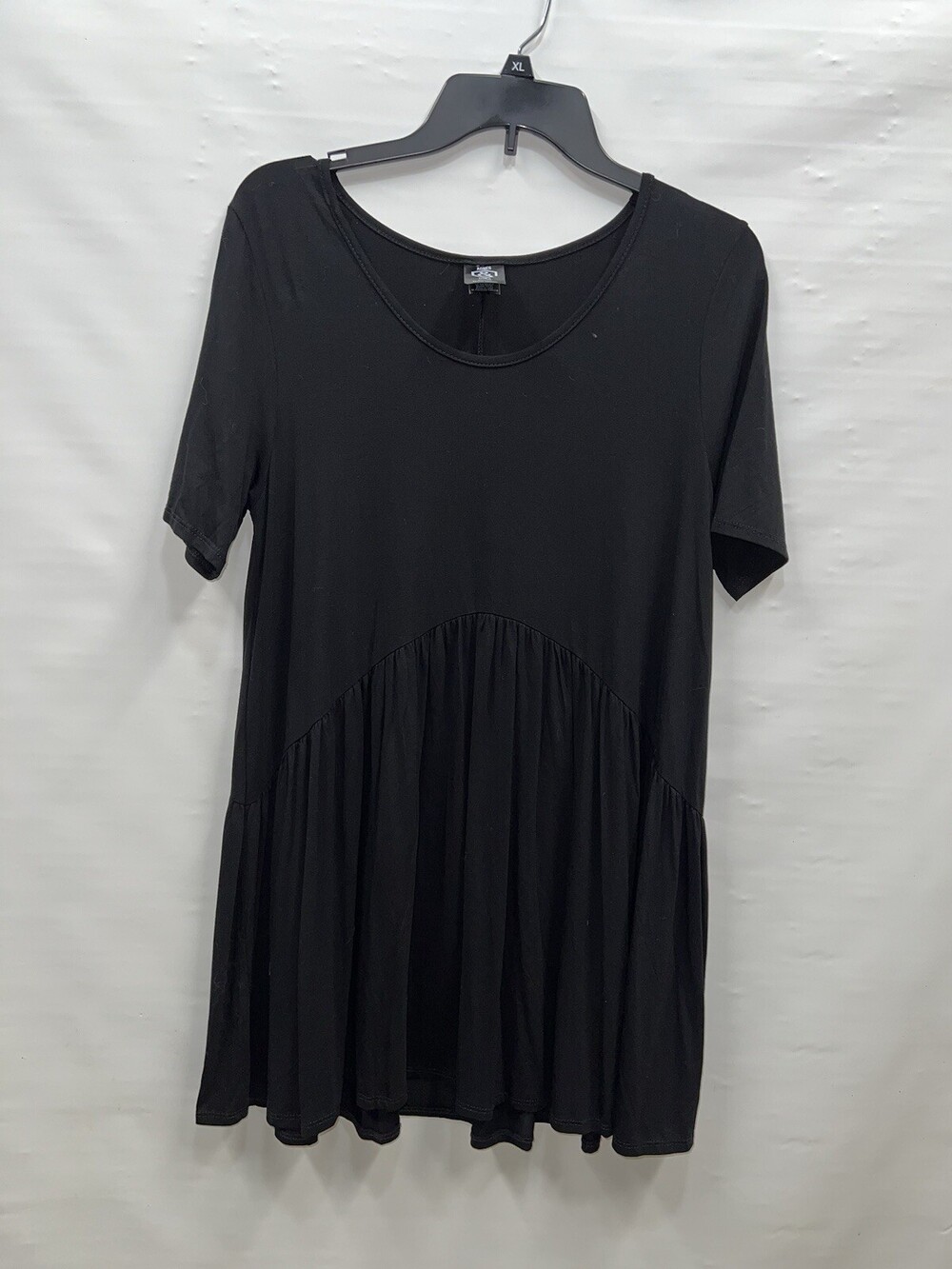 Agnes & Dora Dress Women’s Medium Black Rayon Blend Stretch Scoop Neck
